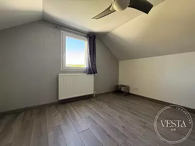 Maison, 215 m²