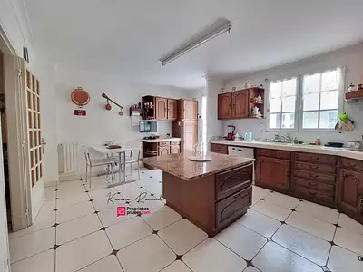 Maison, 174 m²