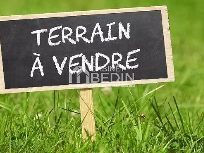 Terrain, 1 016 m²