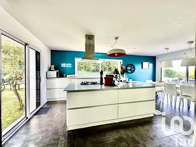 Maison, 215 m²