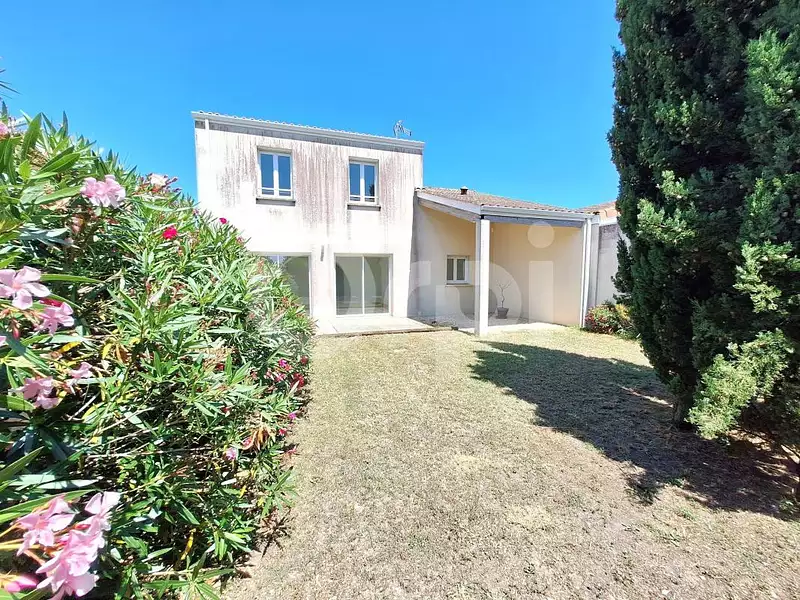Maison, 83 m²