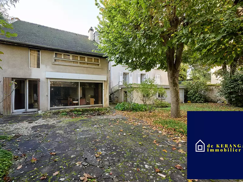 Maison, 222 m²