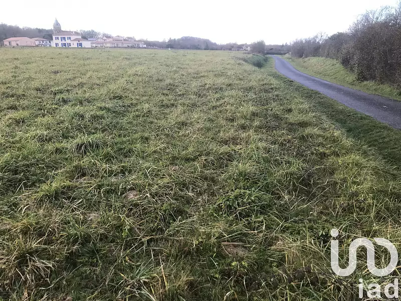 Terrain, 3 744 m²
