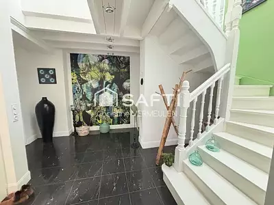 Maison, 255 m²