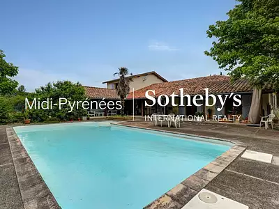Maison, 307 m²