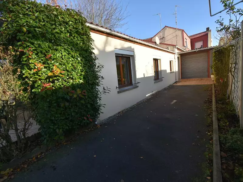 Immeuble, 180 m²