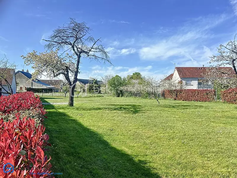 Terrain, 1 064 m²
