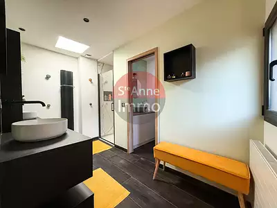 Maison, 230 m²