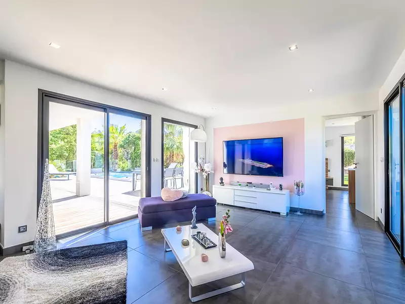 Maison, 278 m²