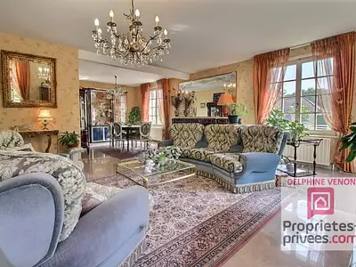 Maison, 215 m²