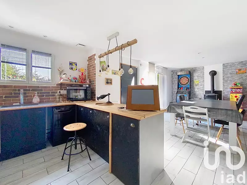 Maison, 211 m²