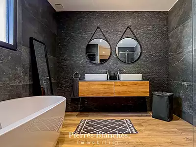 Maison, 234 m²