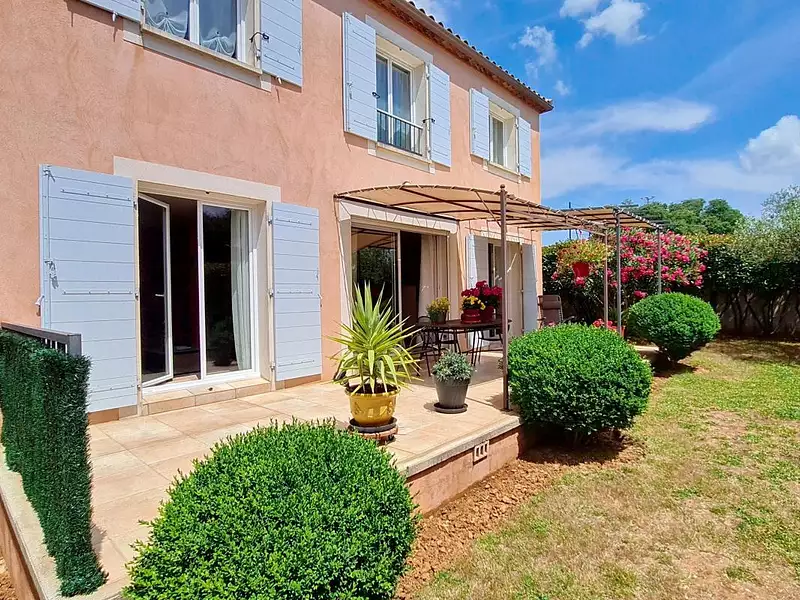 Maison, 94 m²