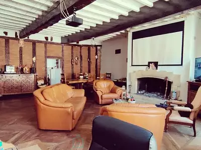 Maison, 586 m²