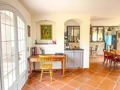 Maison, 250 m²
