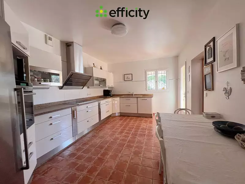 Maison, 217 m²