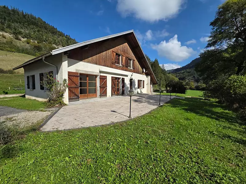 Maison, 205 m²