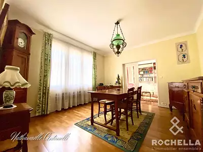 Maison, 233 m²