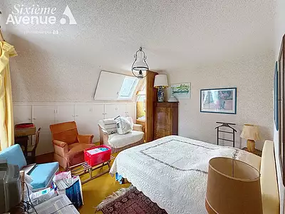 Maison, 240 m²