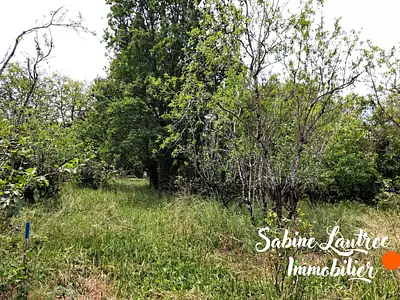 Terrain, 825 m²