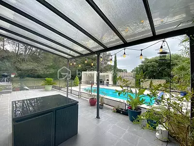 Maison, 163 m²