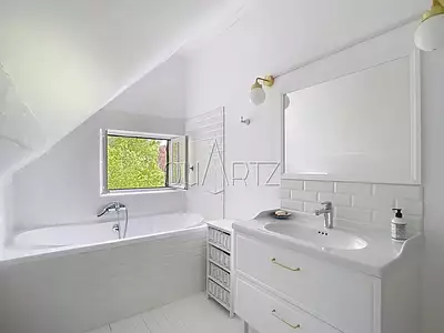 Maison, 167 m²