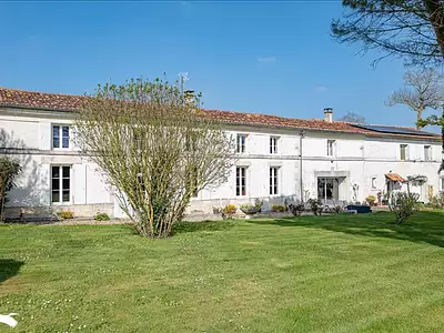 Maison, 255 m²