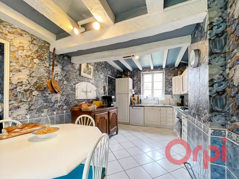 Maison, 253 m²