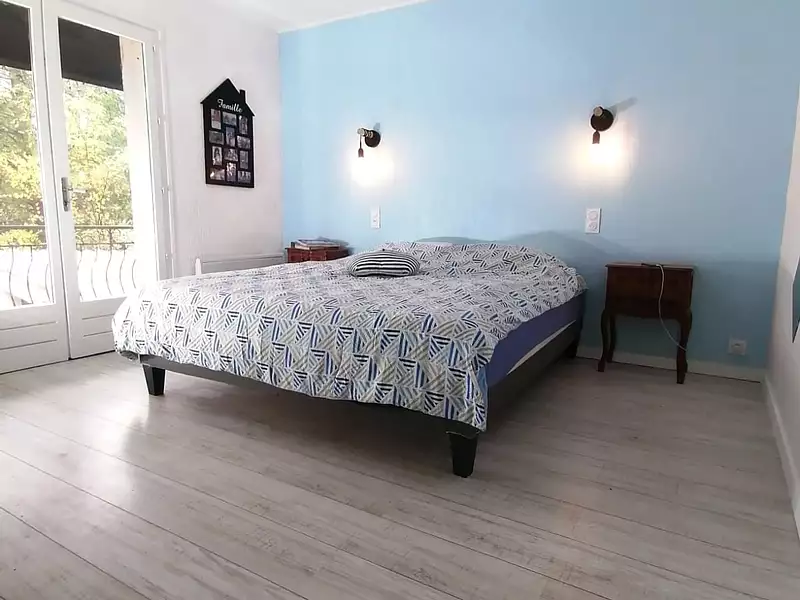 Maison, 196 m²