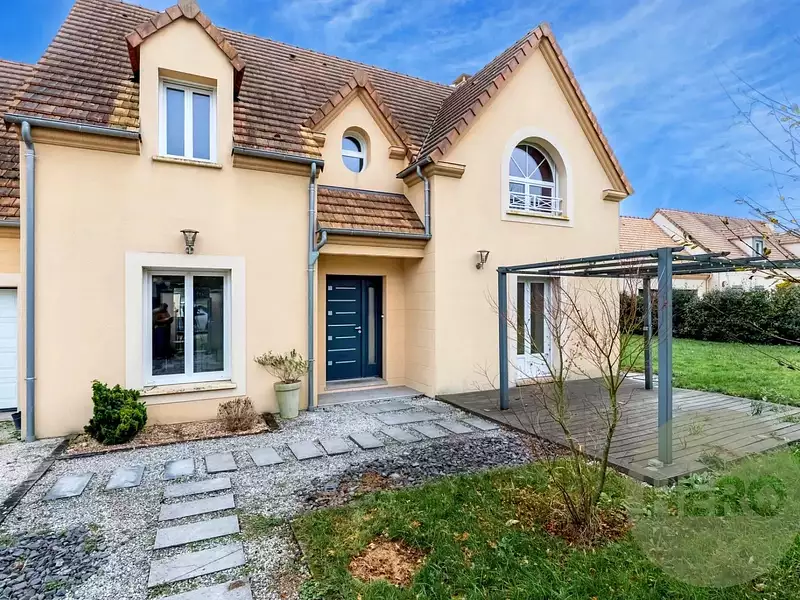 Maison, 170 m²