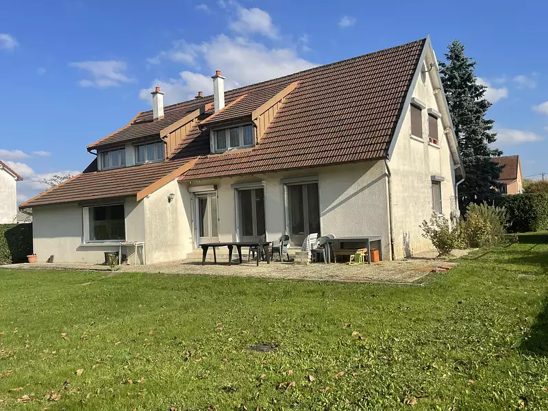 Maison, 168 m²