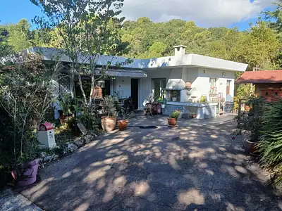 Maison, 140 m²