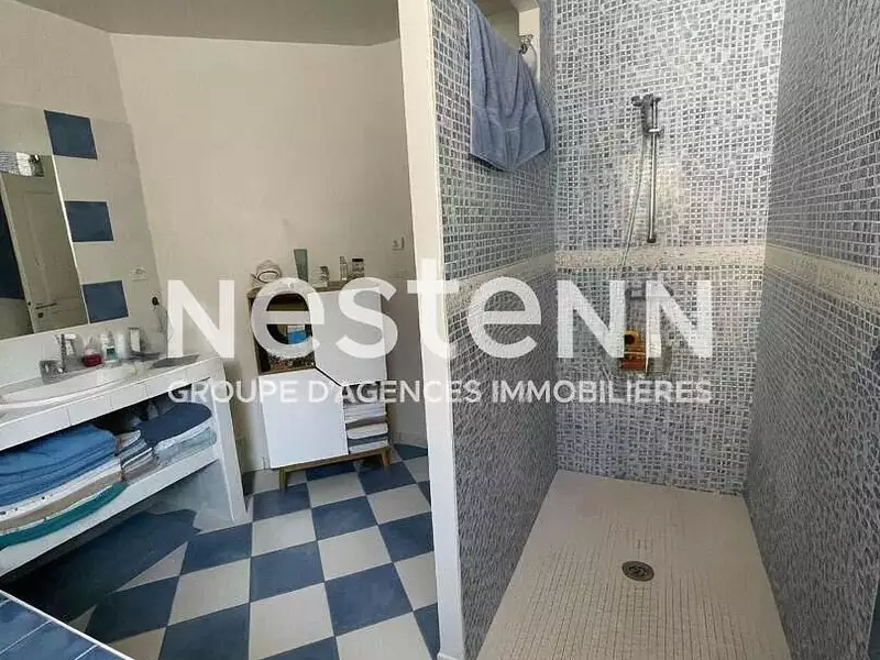 Maison, 176 m²