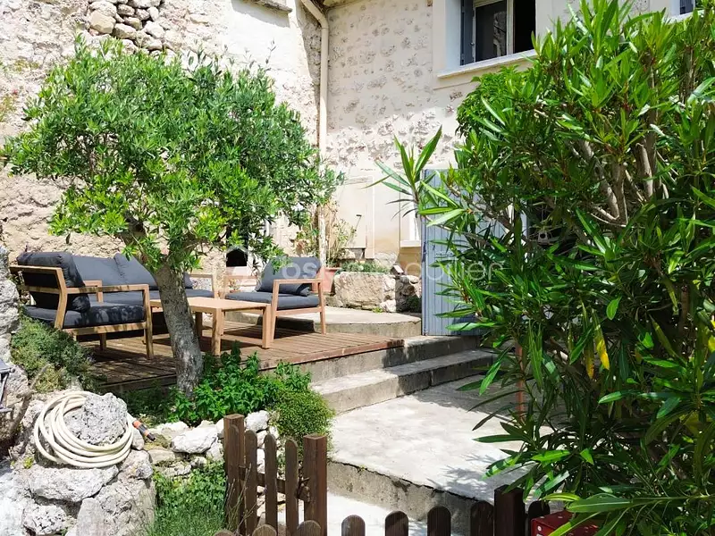 Maison, 230 m²