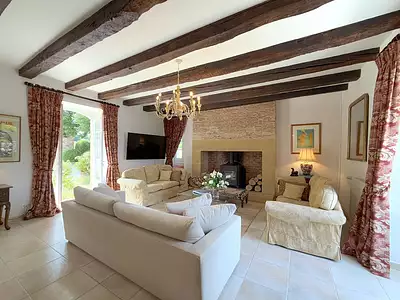 Maison, 243 m²