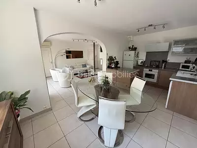 Maison, 117 m²