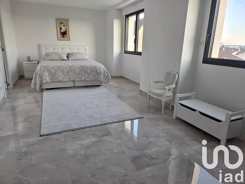 Maison, 280 m²