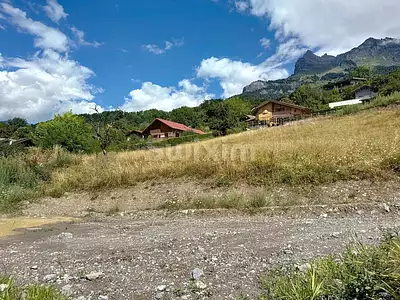 Terrain, 711 m²