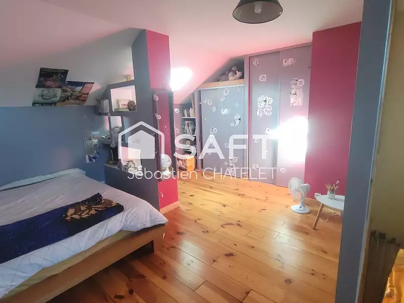 Maison, 253 m²