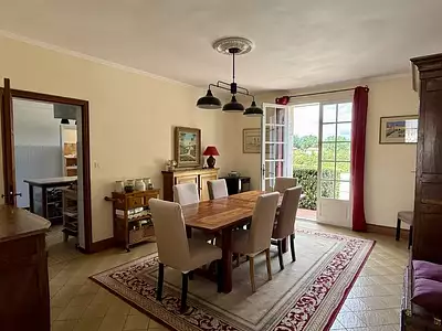 Maison, 782 m²