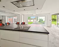 Maison, 270 m²