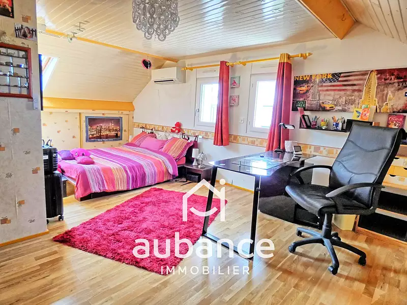Maison, 220 m²