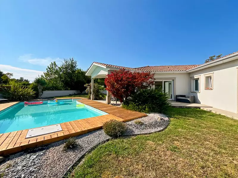 Maison, 155 m²