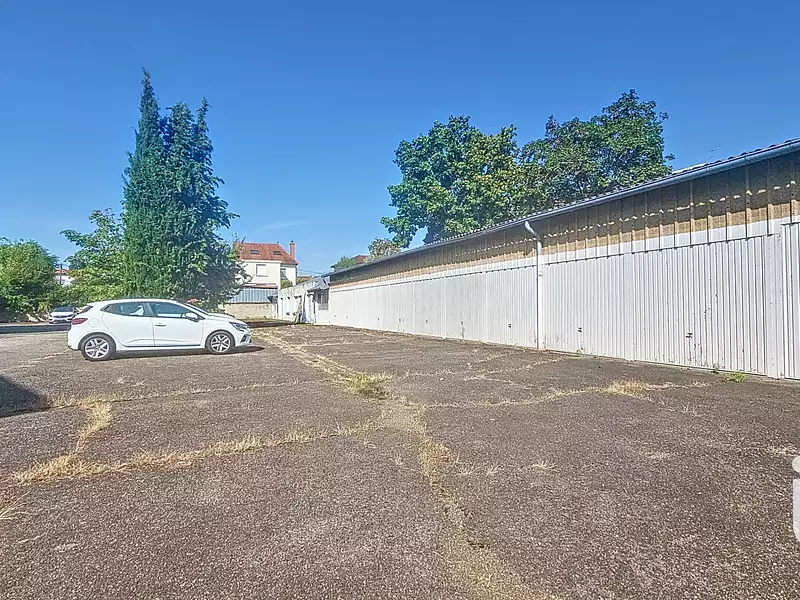 Divers, 900 m²