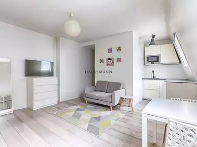 275 000 € 11 000 €/m² Appartement • 25 m² • 1 pièce Paris 17ème (75017)