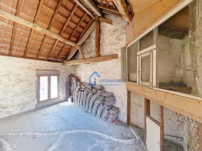 Immeuble, 140 m²