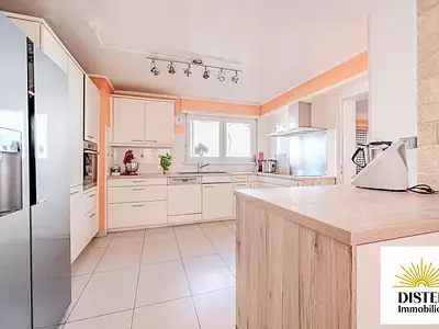 Maison, 241 m²