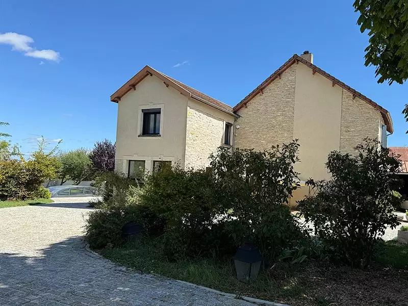 Maison, 190 m²