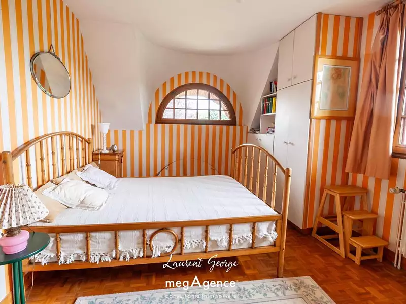 Maison, 176 m²