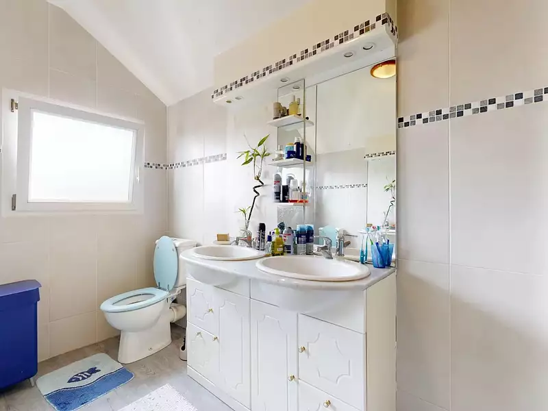 Maison, 115 m²